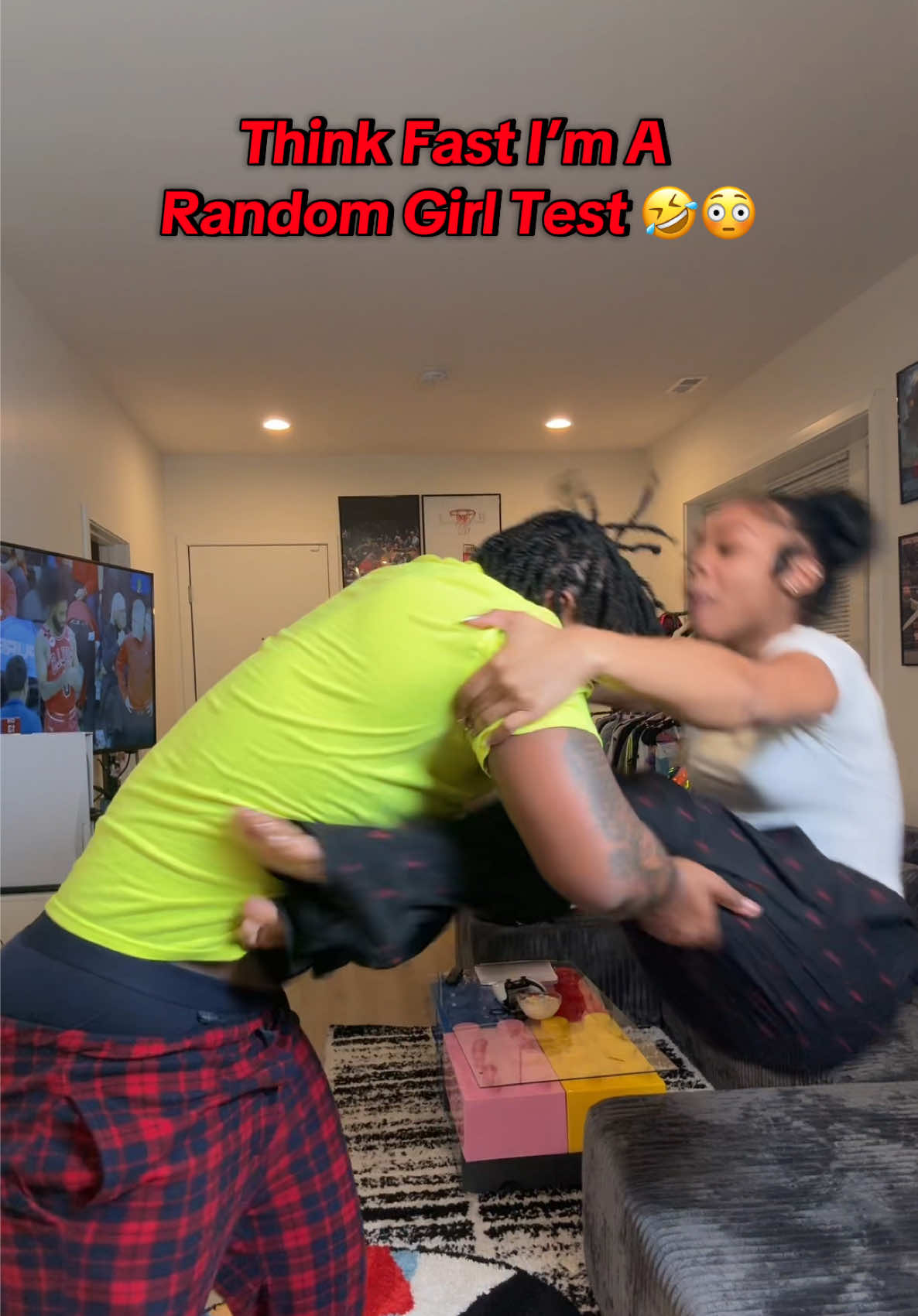 No gfs were harmed in the making of this video😂 @Amari&Kamari👩🏾‍❤️‍💋‍👨🏿😂 #couplecomedy #fyp #cheater #fail #challenge