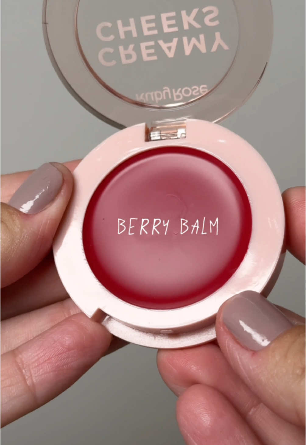 Sigo apaixonada por tudo que @Ruby Rose cria  BLUSH CREMOSO CREAMY CHEEKS LINHA ROSA