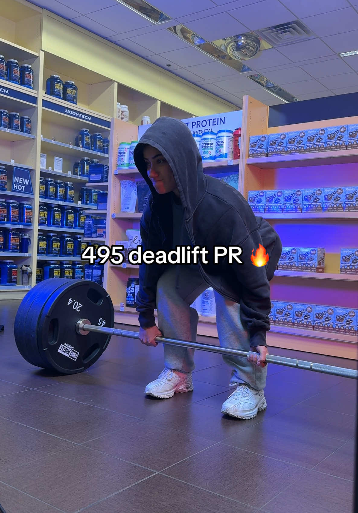 130 lbs body weight btw 🤯🤯🤯 haters will say it’s fake