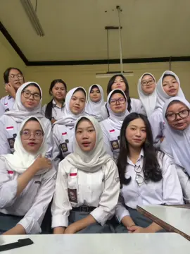 kbm terakhir leee😆