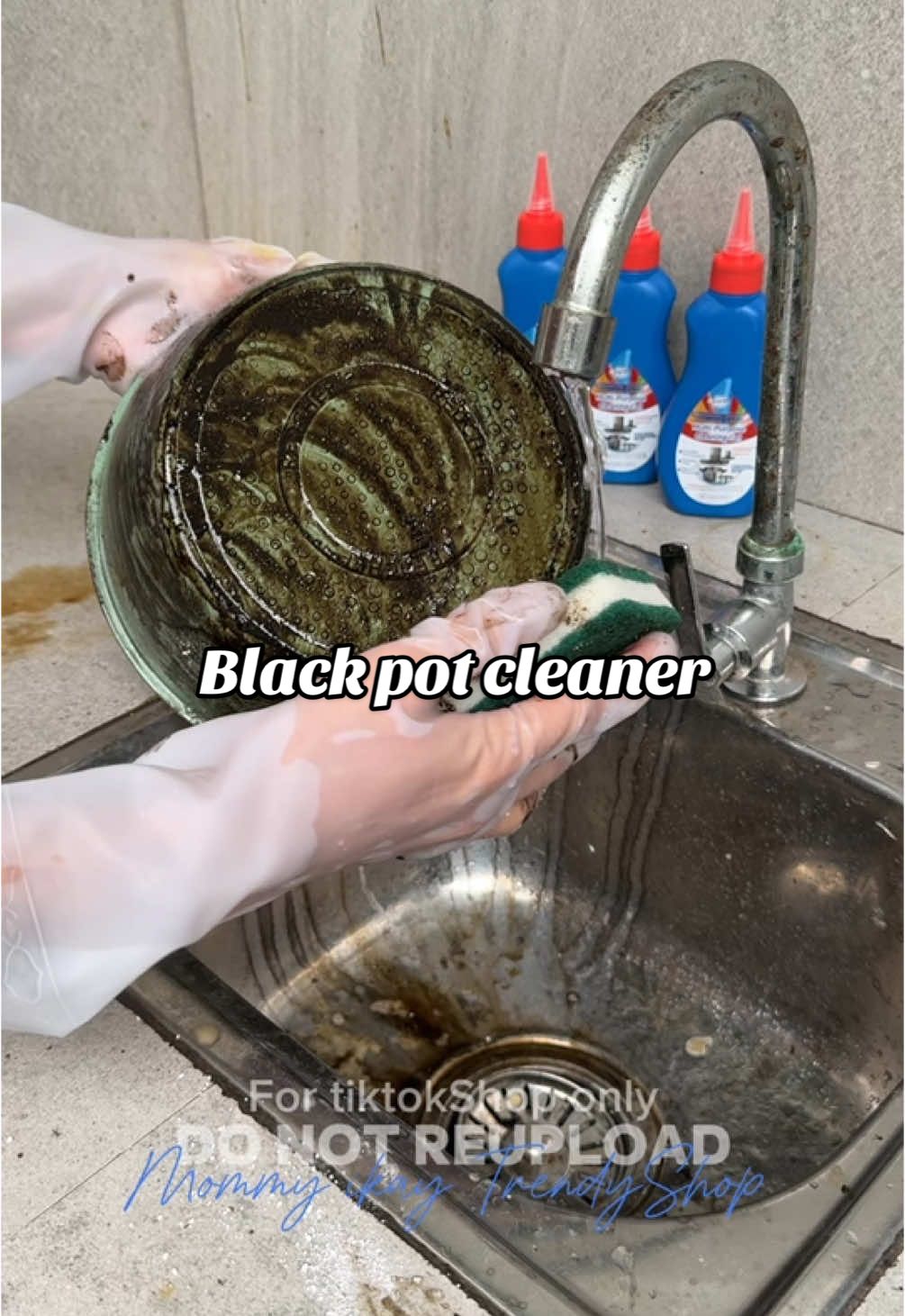 Napaka ka galing na Black pot cleaner✨🤩 #qewe #cookingpotcleaner #pancleaner #kitchenmusthaves #kitchenhack #kitchenessentials