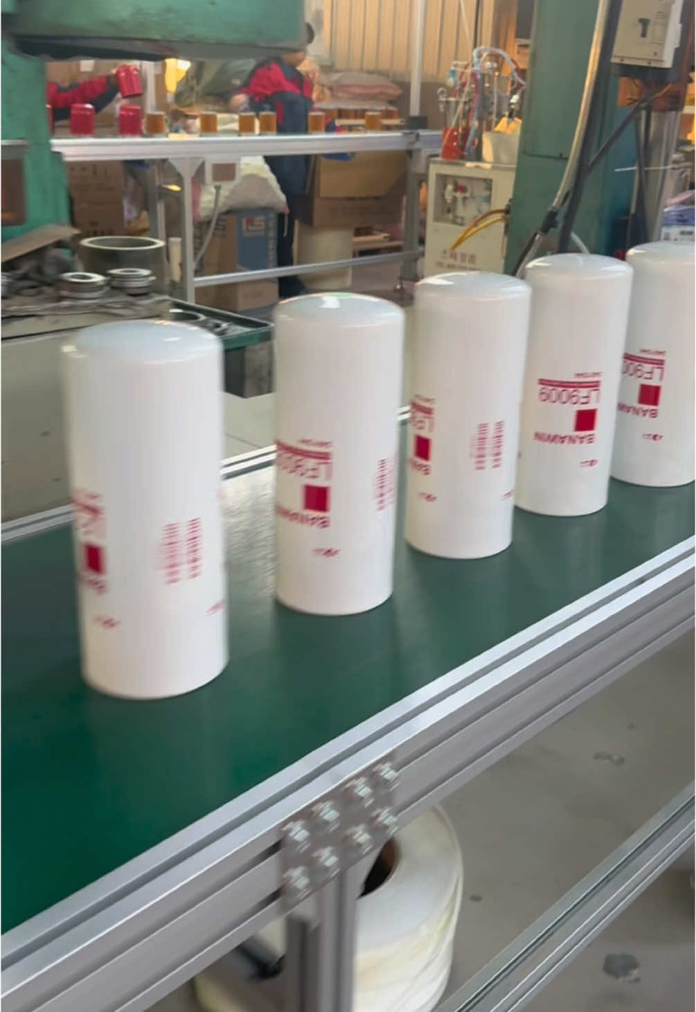 OEM Truck Diesel Engine Part Oil Filter LF9009 For Fleetguard#Filter #ChinaFactory #oilfilter #OEM #engineparts 
