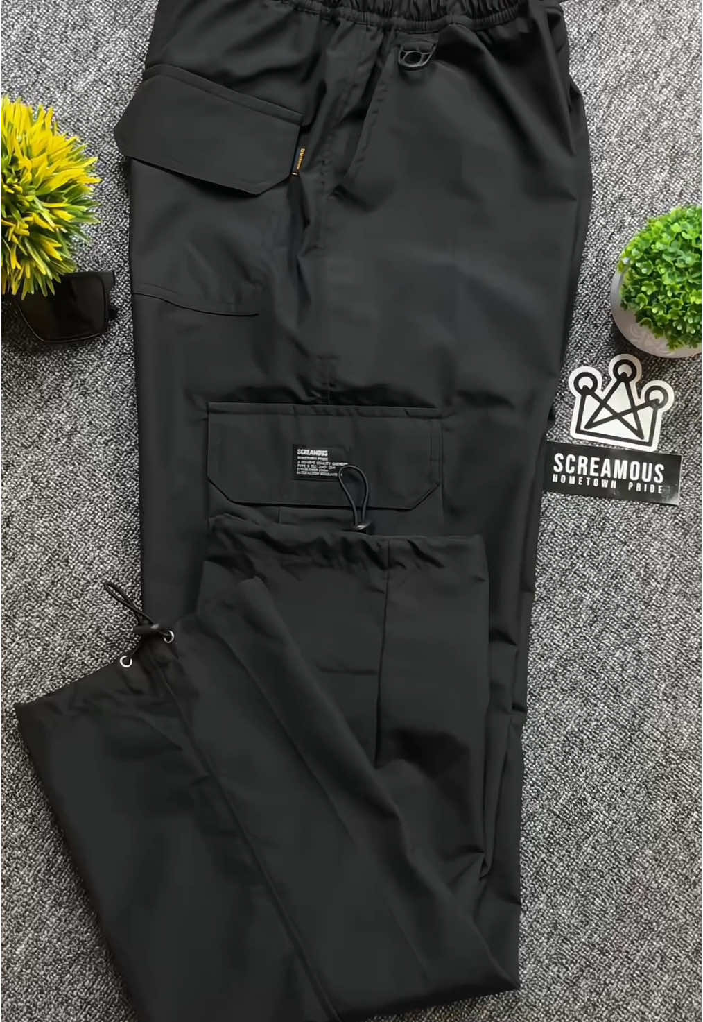 Rekomendasi Celana Panjang Cargo Waterprooft #celanapanjangcargo #celanawaterproof #longpants #celanaoutdoor #screamous #ramadanekstraseru 