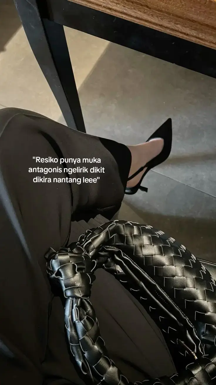 serba salah leee 💆 #lewatberanda  #quotesaesthetic  #fypgakni  #trending  #fyppppppppppppppppppppppp  #fypage  #fypシ゚  #fypdongggggggg  #fypシ゚viral 