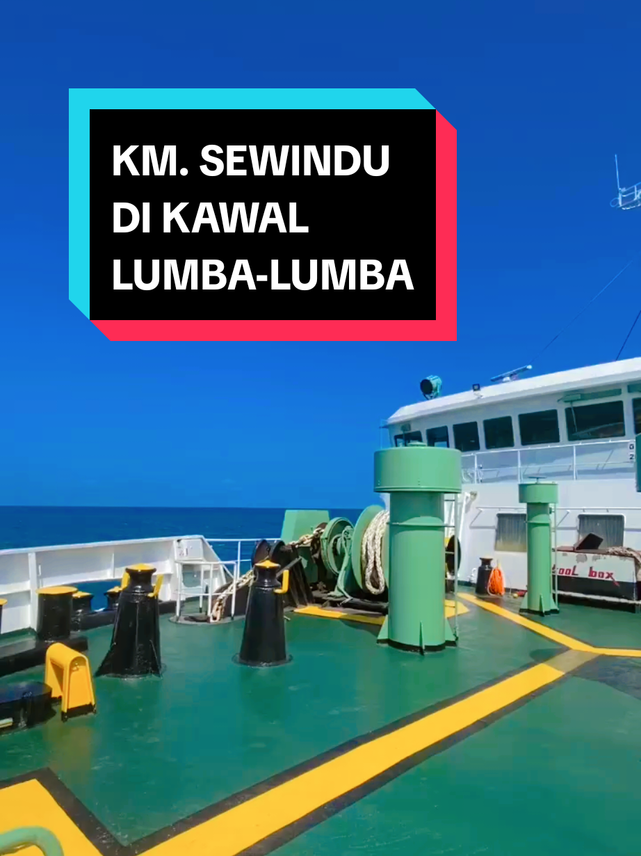 KM. SEWINDU 25-02-2025 dari Pangkal Balam ke Tanjung Priok, di kawal Dolphin... #pangkalpinang  #naikkapallaut  #bangkabelitung  #tanjungpriok  #pangkalbalam  #kapallaut  #agenkapal  #padahariini  #lumbalumba 