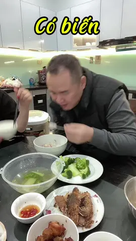 Ck con gì mà Không có bữa cơm nào chỉn chu cả- cứ phải nhắc nhiều … mệt…. #trend #giadinh 