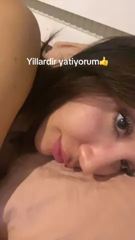 Evde olduğum her dakika yatıyorum