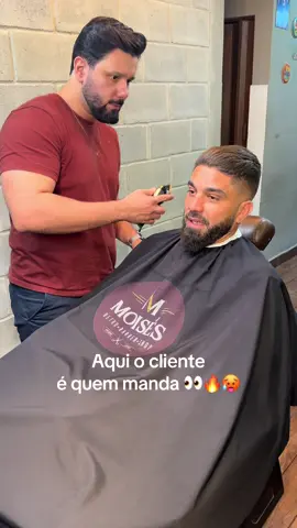 O cliente quem manda kkk . . . . . #humor #barbeiro #fyp #barbershop 