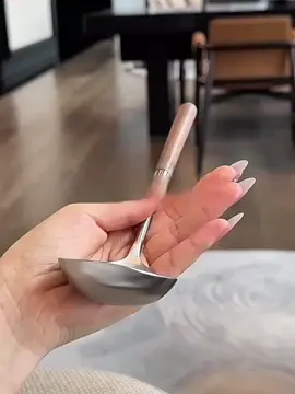 316L Stainless Steel Kitchen Ladle - Large Soup and Porridge Serving Spoon for Stir-Frying