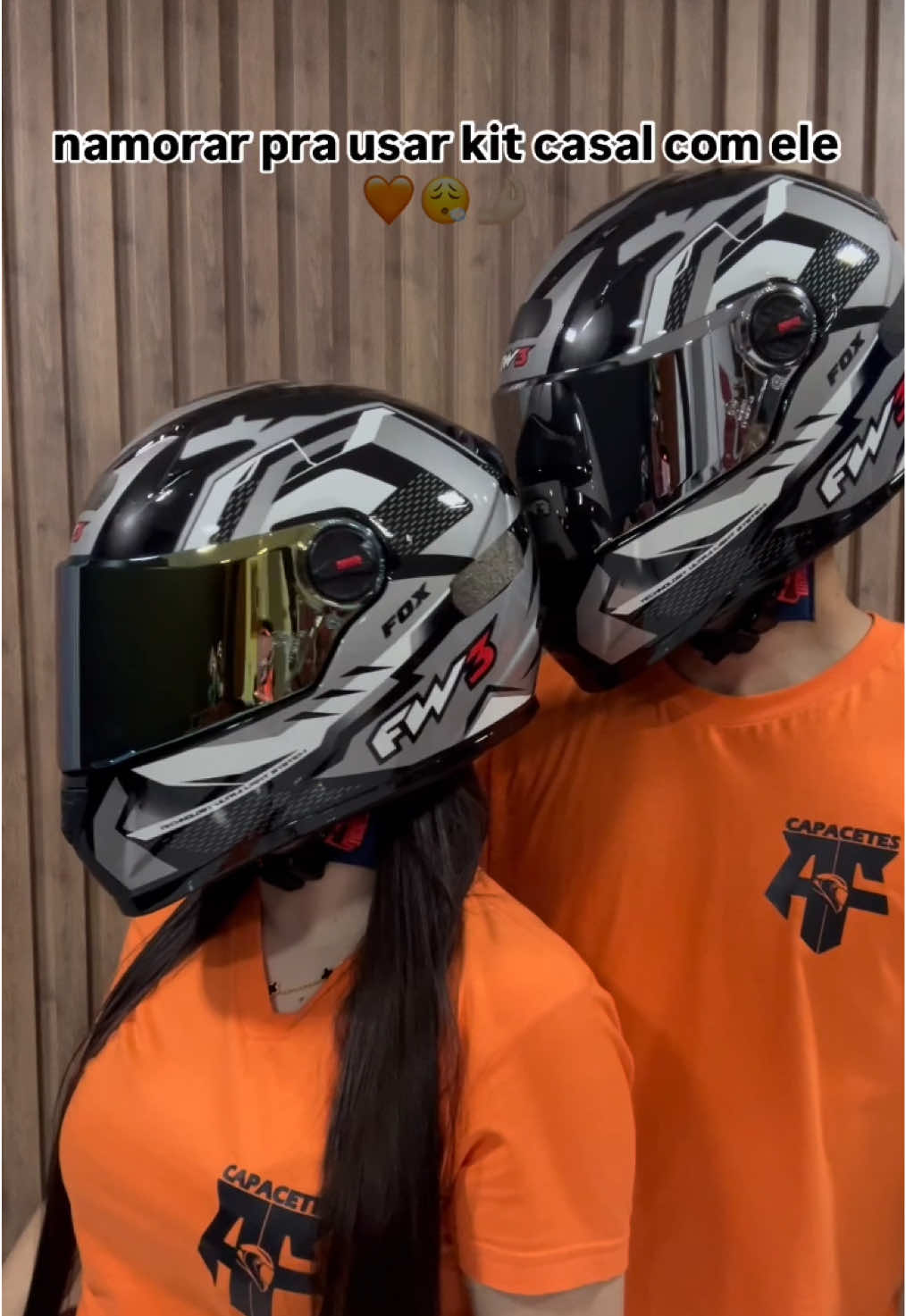 Garanta seu kit casal na af capacetes 🤩  #capacete #capacetes #motos #fw3 #fw3capacetes #kitcasal #casal #fyp #grau #moto #honda #160 #fan #titan #xre #motoboy #like #reels #viral #af_capacetes 