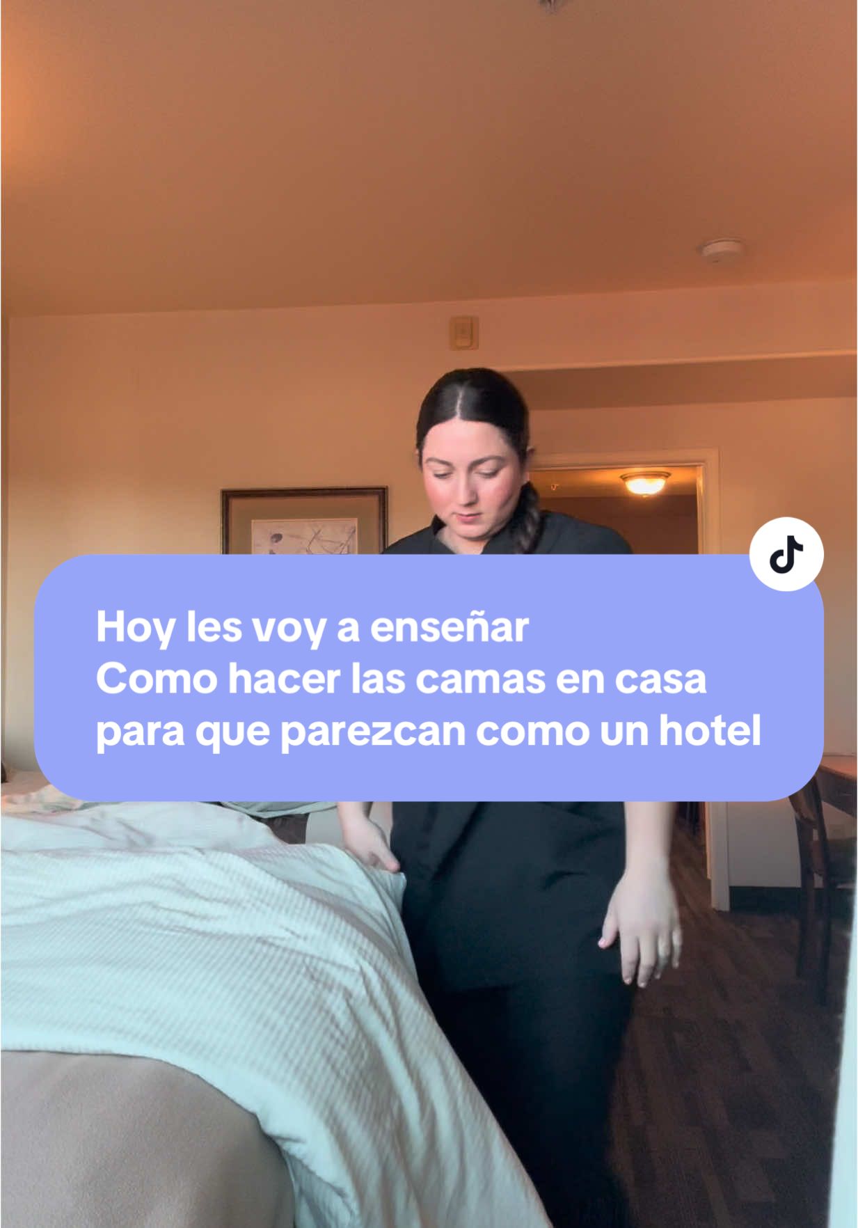 Hoy les voy a enseñar Como hacer las camas en casa para que parezcan como un hotel así de bonitas #camas #bonitas #housekeeping #fyt 