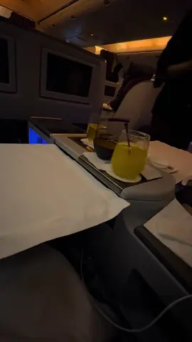 Miss the time on this flight Their service is beyond phenomenal  #qatarairways  #qatarairwaybusinessclass  #doha #qatarairline 