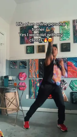 Home workouts with an online personal trainer 💪🏽 #fitnessmotivation #onlinefitsscoach #personaltrainer #groupfitnessinstructor 