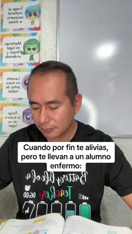 Sólo trae una tosecita #humor #comedia #docentes #teachersoftiktok #maestrostiktokers #maestros 