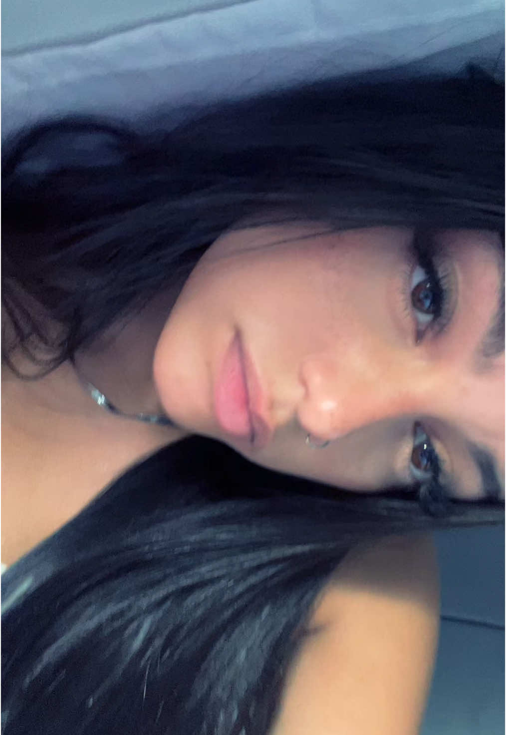 🧏🏻‍♀️