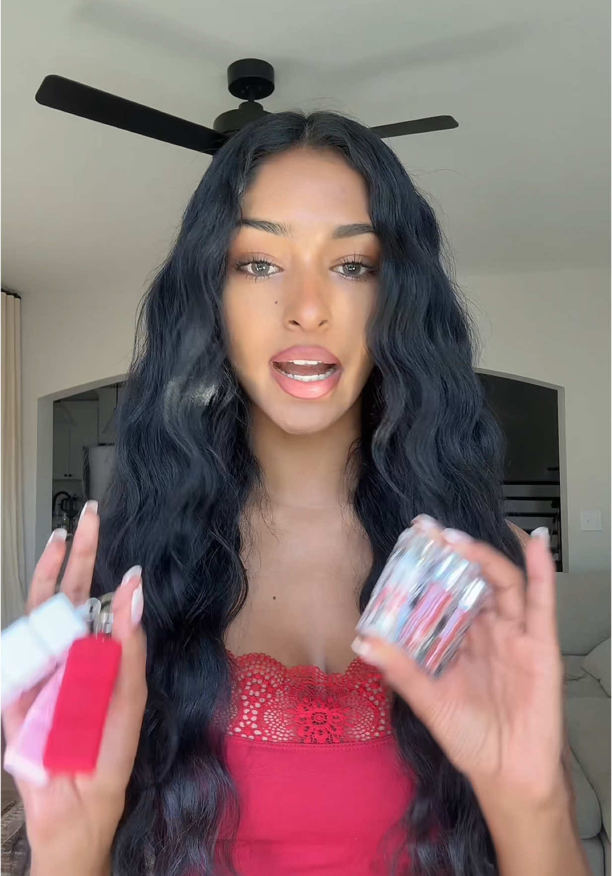 okay @TIRTIR Inc. she said TRANSFER PROOF! stunning shades for any skin tone and they’re literally only $8??? new obsession unlocked 😘 #tirtirglossylipstain #nonspicyplumper #transferproof 