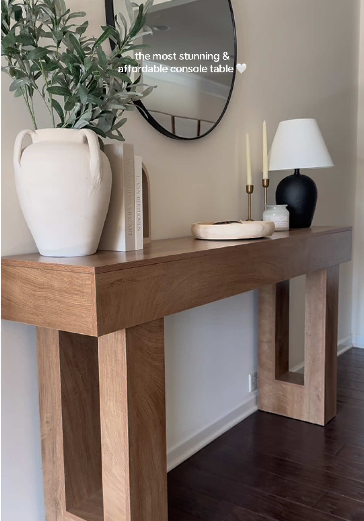 we love an affordable upgrade, so happy with how it turned out! 👏🏼 #consoletable #homedecor #furniture #entrywaydecor #livingroomdecor #designtok 