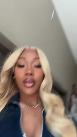 He put the lulu on dis butt #foryou #fypシ゚viral #blondehair #wiginstall 