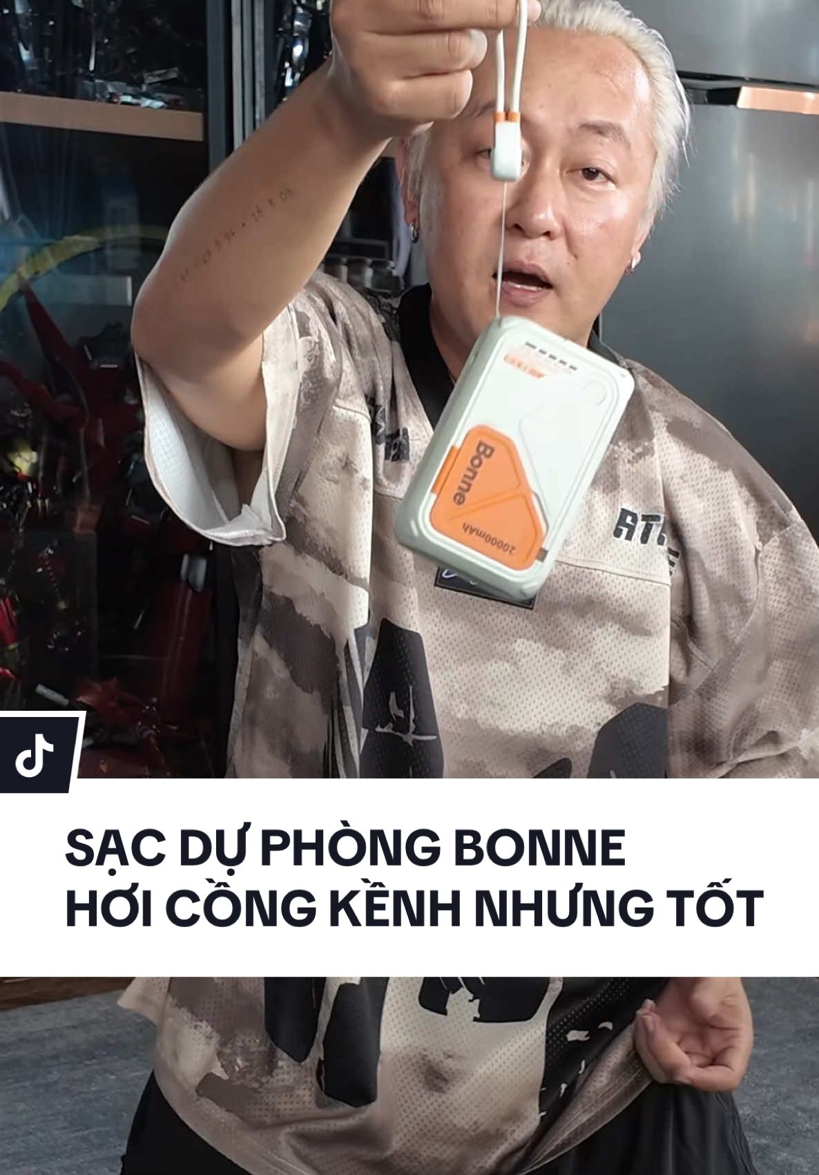 Sạc dự phòng Bonne, hơi cồng kềnh nhưng xài ngon lành cành đào, nửa năm vẫn ổn áp #chuca #chucareviewkhongbooking #chucareview #sacduphong #bonne 