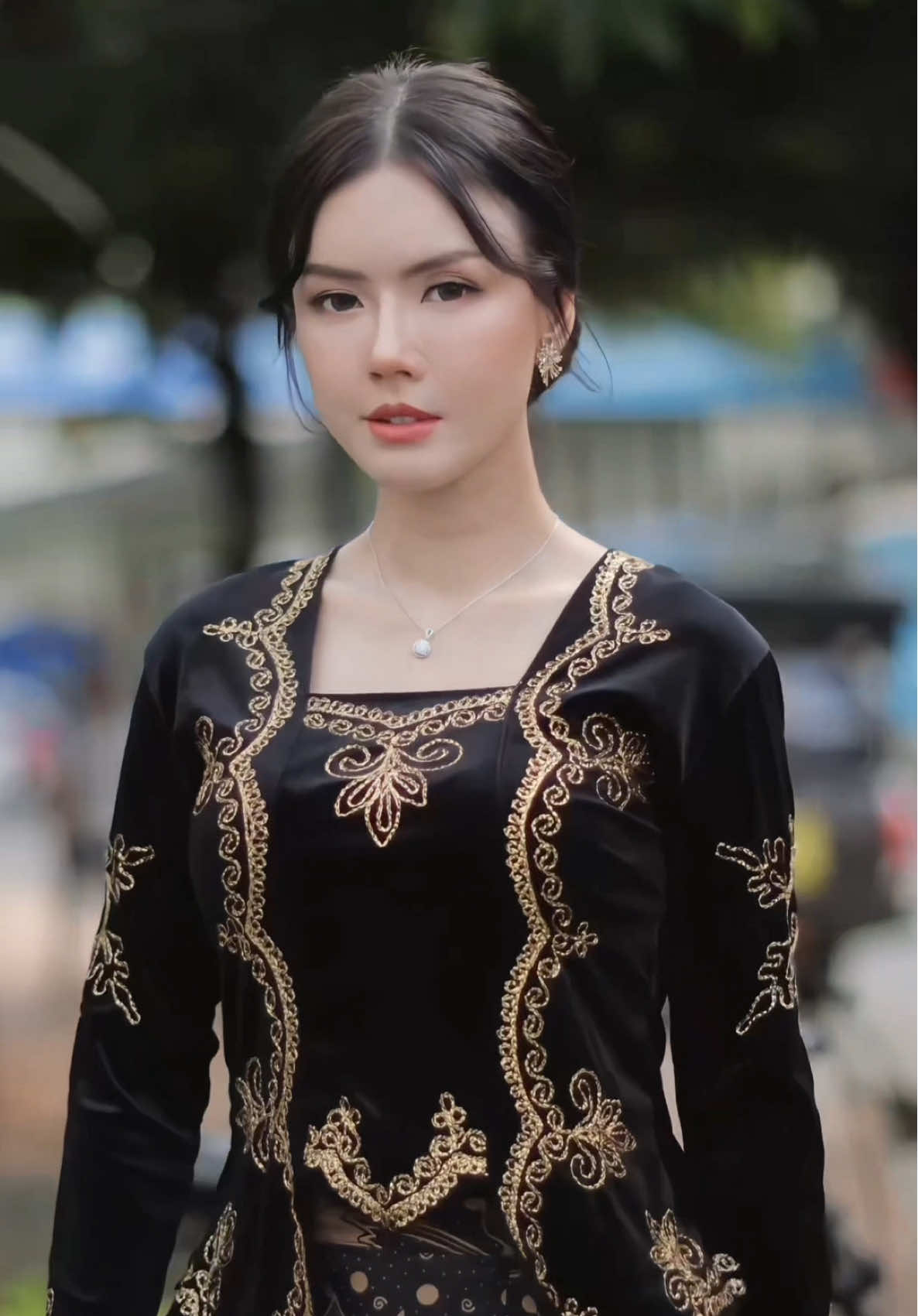 Kenalin nih Kebaya dari Kudus Kota kelahiran 🫶🏻 #fyp #videoreaction 
