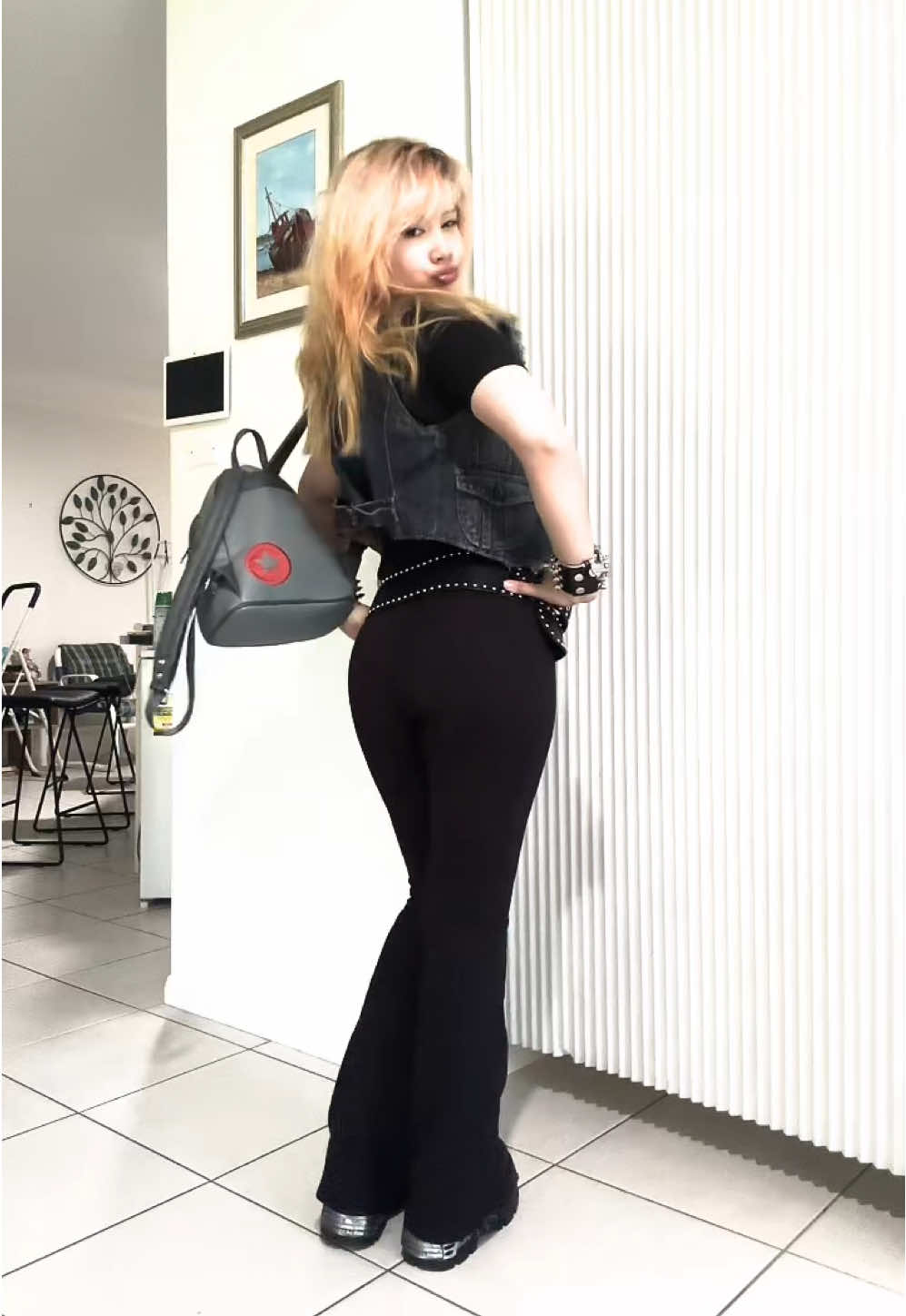 ☆ ✯ ｡･:*:･ﾟerr i dunno what to put here || #rawring20s #stuckin2000s #2000s #2000sfashion #2000saesthetic 