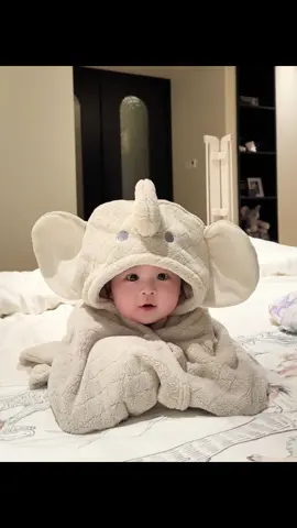 Plz look after the baby 