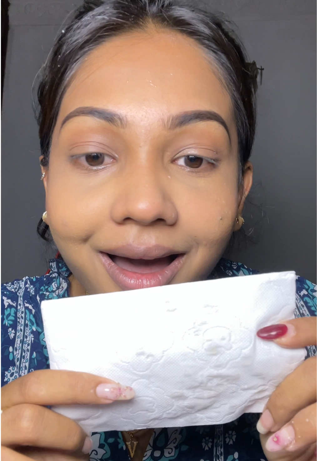 Magic powder alert! #CARSLAN #carslanmy #carslanpowder #makeuptutorials #raya2025 #rayalook #makeupraya #fyp 