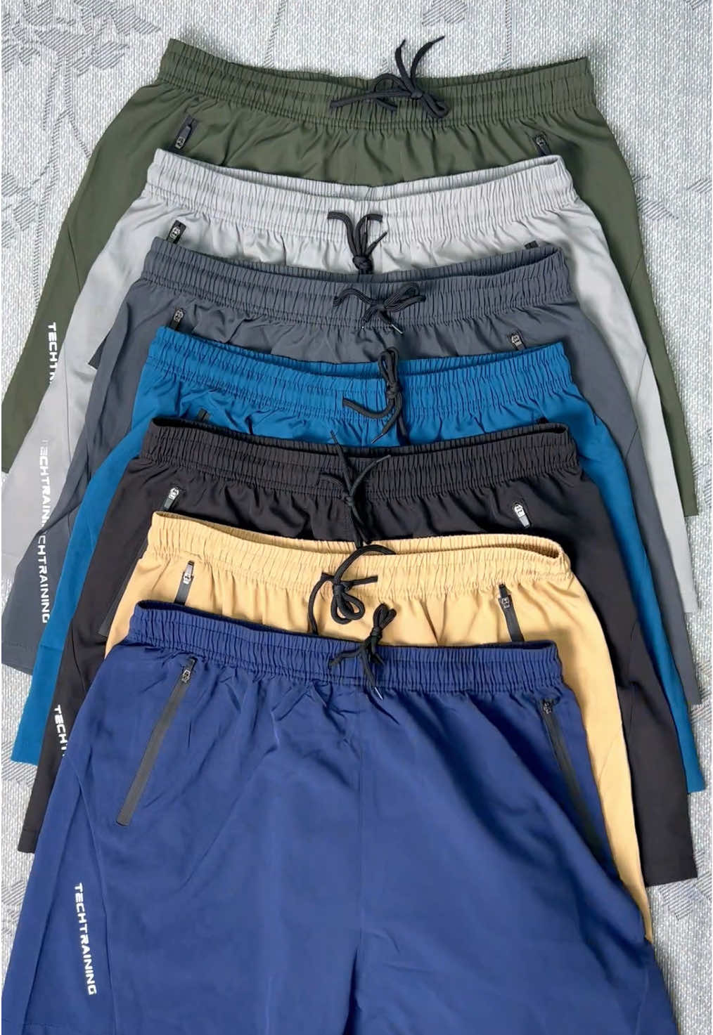 You can get five at once for the price of only one dinner 🔥🔥🔥#shorts #sports #gym #tiktokshop #casualfashion #menoutfit #menfashion #sportswear #pocket #zipper #gymwear #menshortsoutfit #breathable #Summer #dailywear #allseasons #formen #tiktokmademebuyit #dealdrops #spotlight 