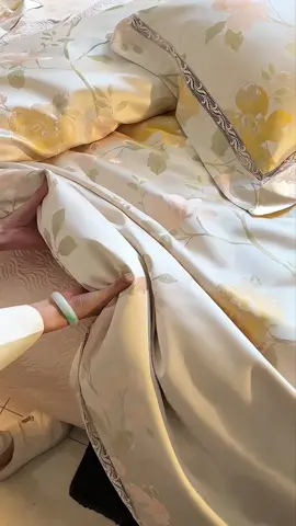 Bộ chăn ga Lụa Thái hoạ tiết mẫu mới mềm mịn thoáng mát#bochangalua #bochanga #chanluathai #changacaocap #bochangagoi #thinhhanh #trending #xuhuong #xuhuongtiktok 