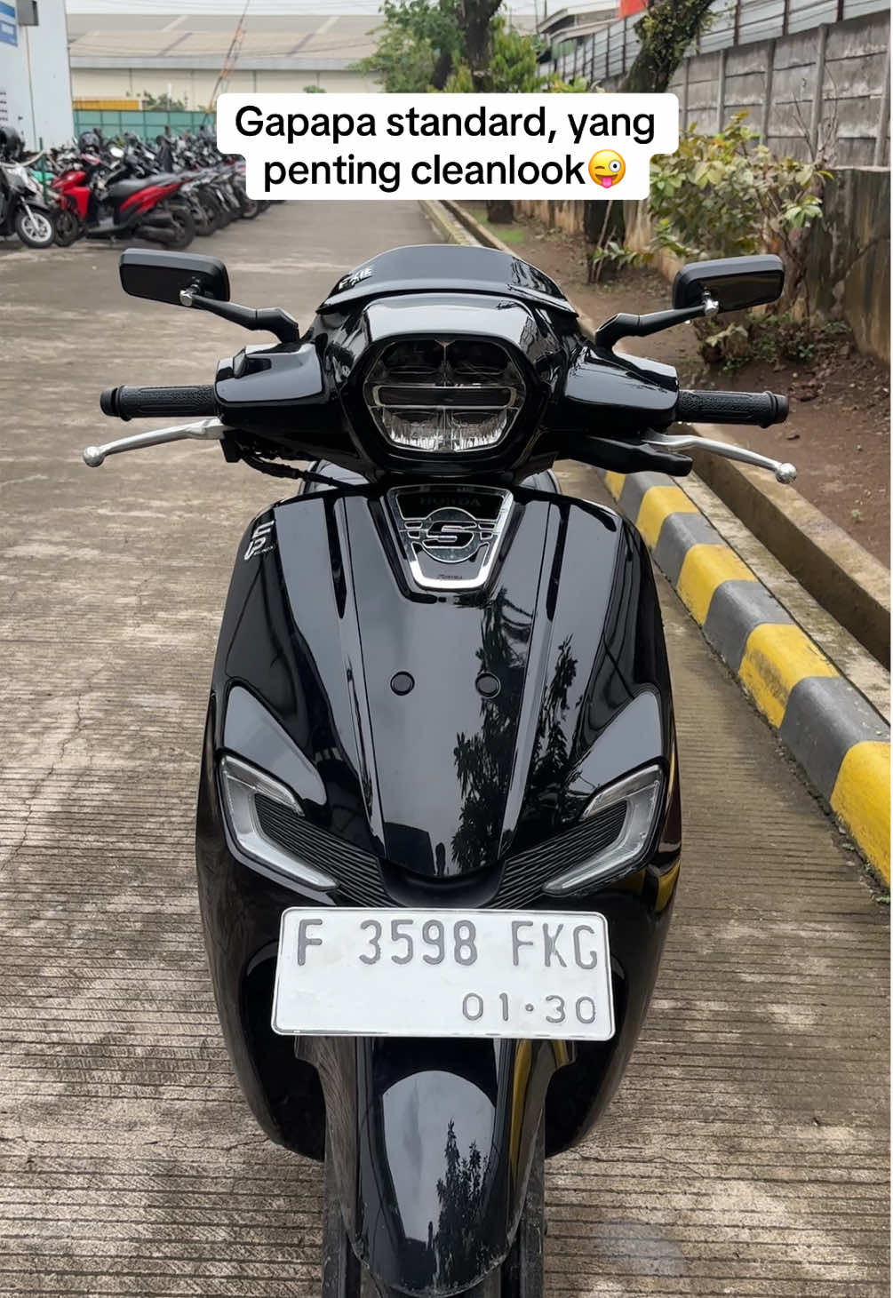 Gapapa kok standard juga, yang penting cleanlook. Nah ini part part yang bikin motor lu jadi cleanlook. Wajib banget punya sih #fyp #hondastylo #stylomodifikasi #stylo160 #stylo 