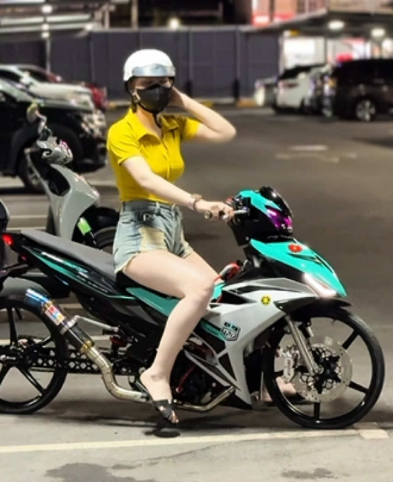 rửa xe sạch rồi đi cháy phố 🥹🔥