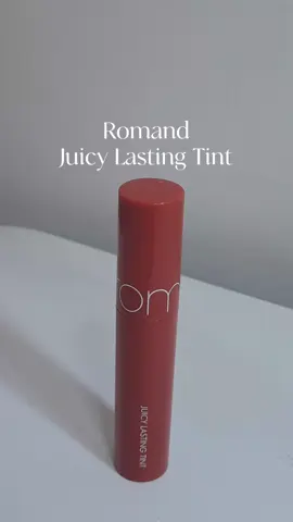 ready to get that juicy, K-beauty-inspired lip look? Click my yellow basket to shop the Rom&nd Juicy Lasting Tint now! @romand_ph.official  #lipstick #lipgloss #affiliate #affiliatemarketing #makeuptok #makeup #foryoupageofficiall #foryoupage #foryou #fyppp #fypdong #fypシ゚ #fypp #fyppppppppppppppppppppppp #fypage #fyp #foryoupage❤️❤️ #romand #juicylastingtint 