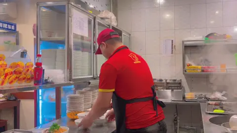 Cơm cháo gì chưa người đẹp, chưa thì làm bát bún chả nha 😜 #bunchahanoi #bunchasinhtu 