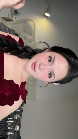 chiếc tone make up da trắng hay ngăm cũng đều hợp 👀 #dạymakeuponline #neutralmakeup #xuhuongtiktok #makeup #sứcmạnhcủamakeup #goclamdep #phaidepngaynay 