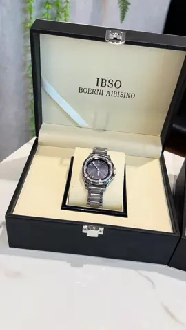 អ៊ួយ ពណ៍មួយណាក៏ស្អាត 🤭