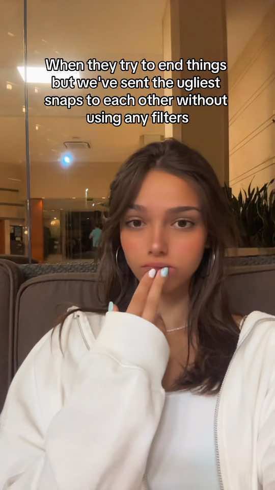 🗿…