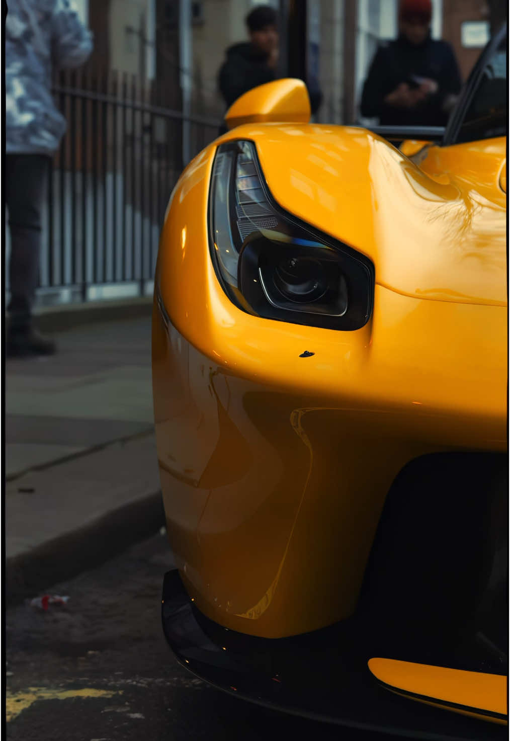 Why’d it leave so early😫 #cartok #laferrari #caredit #ferrari #carlove 