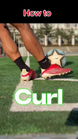 How to curl ,ဝိုက်ဘော ဘယ်လိုကန်မလဲ#football #Soccer #foryoupage #highlights #curls  #theotutorials #footballskills 
