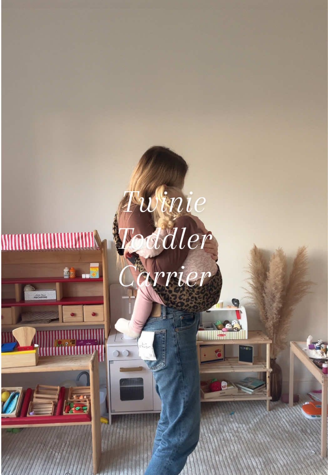 The Twinie toddler carrier! It comes in a range of beautiful designs and has completely changed walks for us! My daughter is so comfortable in it I even feel like she could doze off in it 🫶🏻 #toddlercarrier #mumsoftiktok #mumlife #motherhood #parenthood #mumstyle #twinie @twiniecarrier 