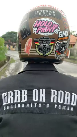 halik ess ah 🇩🇪🦅 #abgboys🇩🇪🦅 #pmgiarea🇩🇪 #grabonroad🇩🇪 #pacbayongbong🦅🇩🇪 #pacbayongbong🦅🇩🇪 #gbrindonesia🇩🇪 #grabonroadindonesia #capcut #garut #gbr #garutboys🏴‍☠️ #fypp #fypage #fyp #fyppppppppppppppppppppppp 