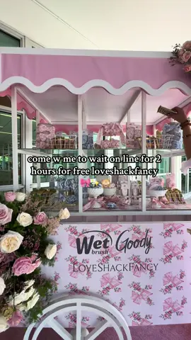 live laugh love umiami 💋💋 #loveshackfancy #lsf #umiami #universityofmiami #hair 