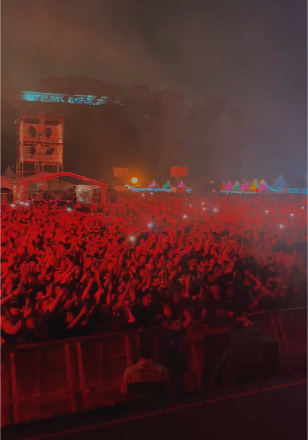 Throwback to last time we brought our live show to Brazil 🇧🇷 We have always felt so much love from this country. See you soon ❤️‍🔥🔜  #rufusdusol #onmyknees #brazil @Leah Barylsky  @RÜFÜS DU SOL  @🎵 RUFUS DU SOL 