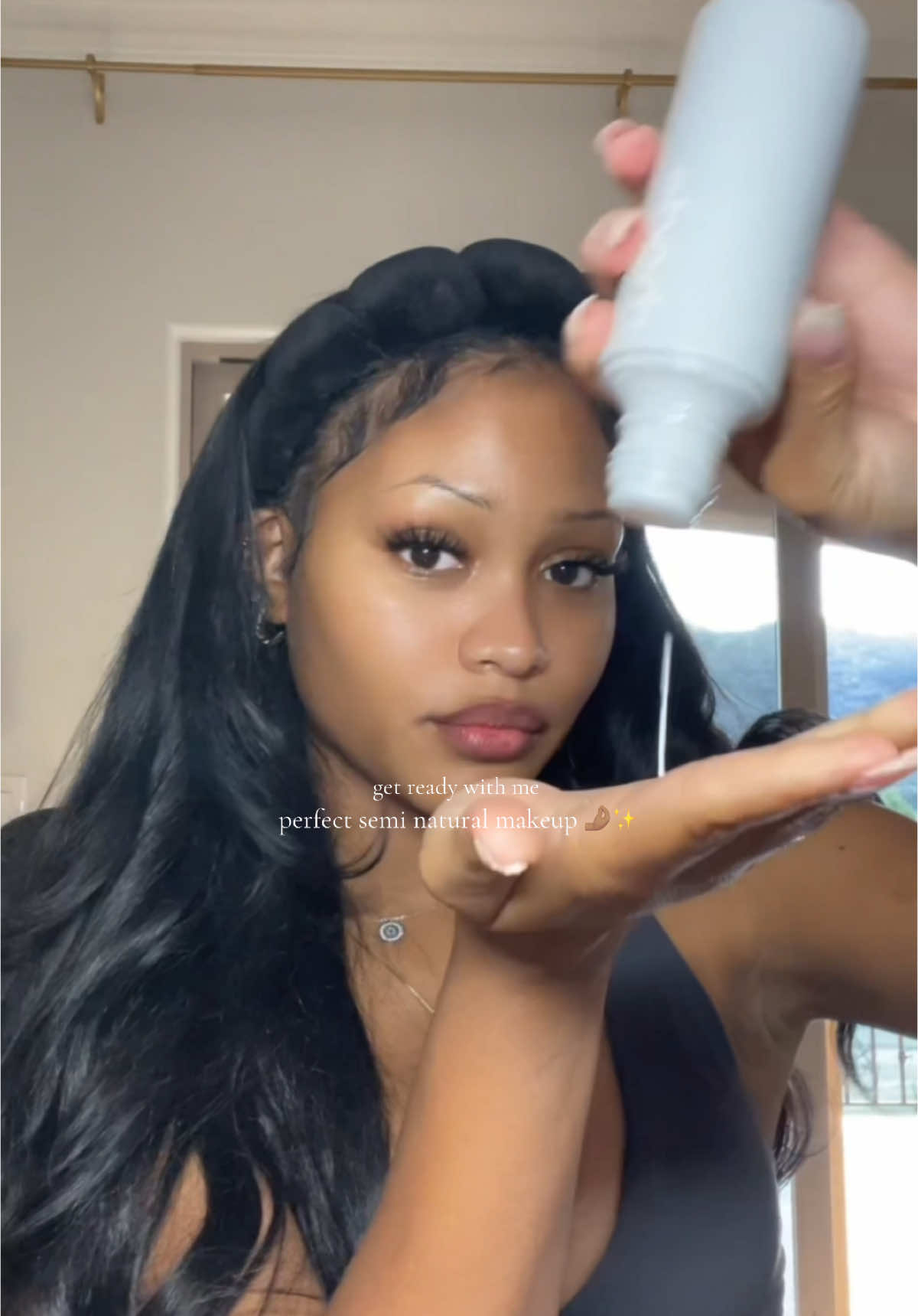 I KNOW it still looks like I’m wearing makeup, this is about the SKINNNNNN and this base is just beautiful, I feel like it’s the perfect amount of dewy like wow I think I cracked the code on this one. The star of the show is @Morphe Cosmetics cloudlight soft glow veil powder ⭐️ ☁️✨!!! Products listed on IG!! #makeup #MakeupRoutine #grwm #makeuptutorial #getreadywithme #naturalmakeup #quickmakeup #dewyskin #skincare #skincareroutine #skin 