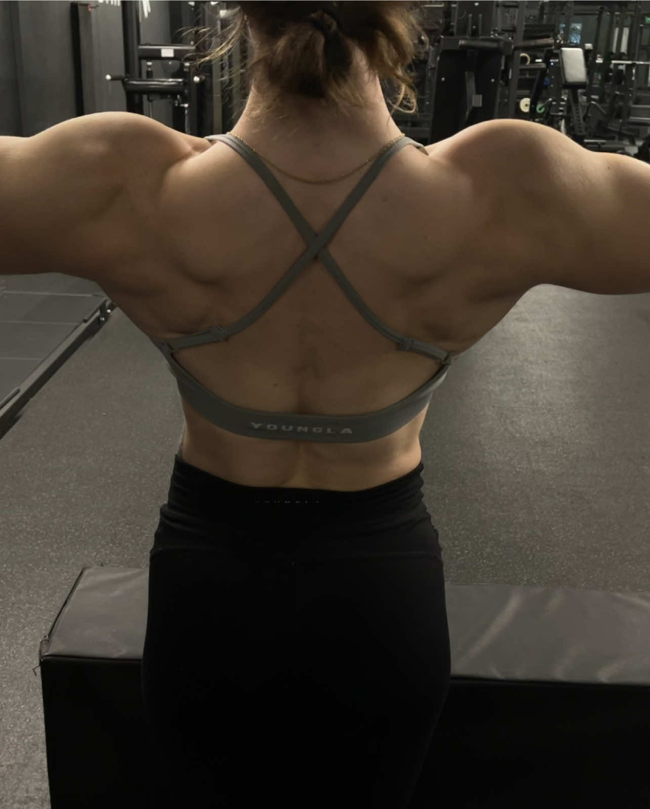 Chicken wings 🐔🪽#GymTok #muscles 