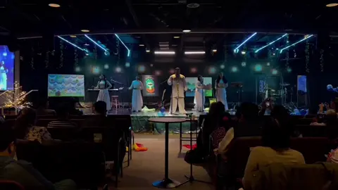 Ascend by Victoria Orenze | Christian Dance  #worshipdance #worshipflags #fyp #paratiiiiiiiiiiiiiiiiiiiiiiiiiiiiiii #explore #dance #christiandance #praisedancer #danzacristiana #victoriaorenze #ascend #spirituality #hike 