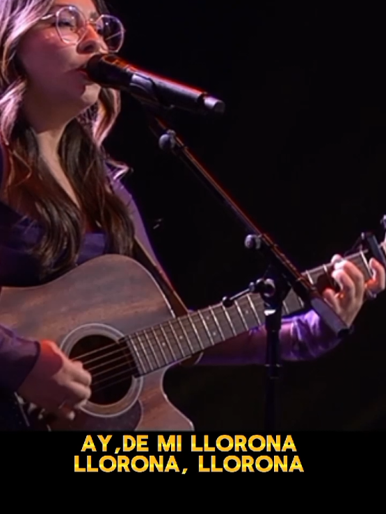 @luciafloreswiseman superbe reprise de Lucia Flores-Wiseman lors des auditions à l'aveugle de The Voice USA Elle reprend 