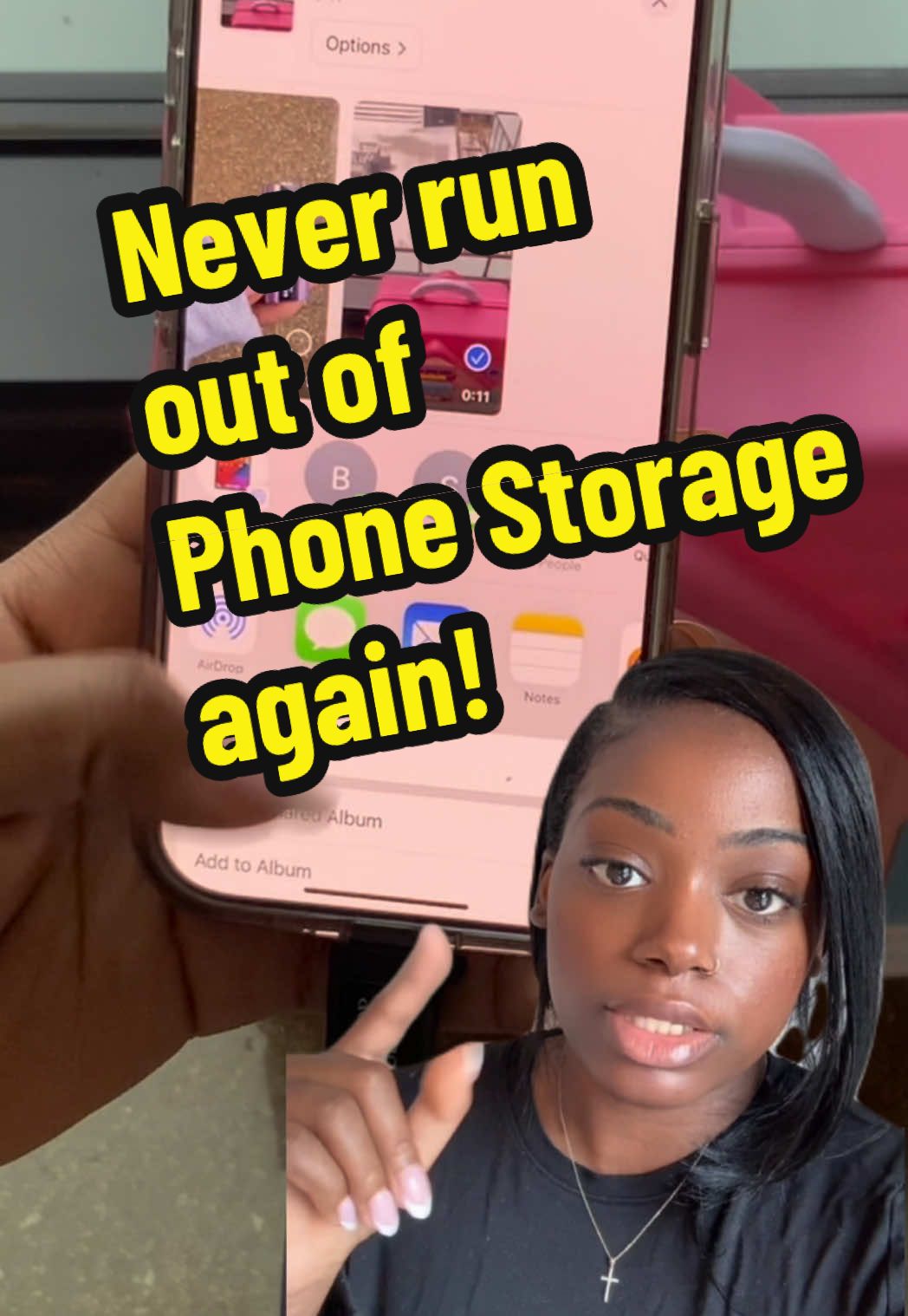 Replying to @Sam aguilar It’s super easy to use!  #eatopflashdrive #flashdriveforiphone #flashdrive #phonestorage #phonestoragefull #iphonestorage #iphonestoragefull #iphonestore 