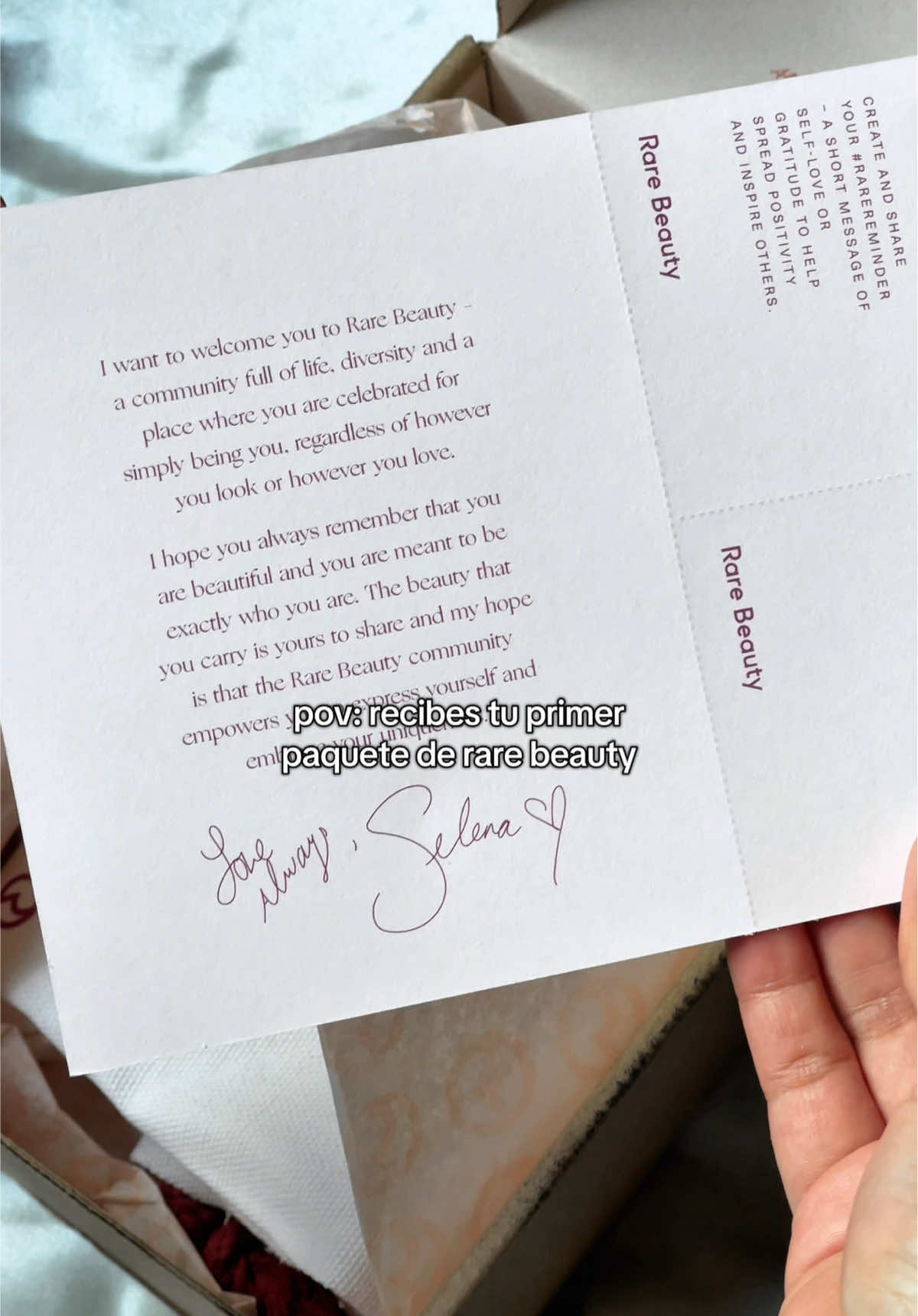 amigas es real 🥹 hice mi primera compra en rare beauty y el packaging es como un SUEÑO, ¿se viene review de rare beauty? ✨ #rarebeauty #unboxing #maquillaje #selenagomez #imjustagirl #rarebeautyblush #rarebeautymakeup @Rare Beauty 