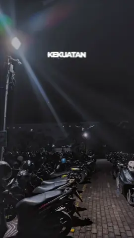 #wa #fyb #bmilamongan #bmi #lamongan #storytime #lamonganmegilan #stroywa #malam #zonautara #yfp #parkir 