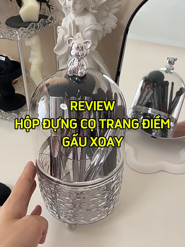 Review #hộpđựngcọtrangđiểm xoay tròn 360, nắp đậy hình gấu dễ thương, nhựa trong suốt. #hopdungcotrangdiem #hopdungcotrangdiemxoaytron #hopdungcotrangdiemconap #hopdungcotrangdiemxoay #hopdungcotrangdiemchongbui #hopdungcomakeup 